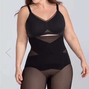 Honey love superhold short, black, size 1x